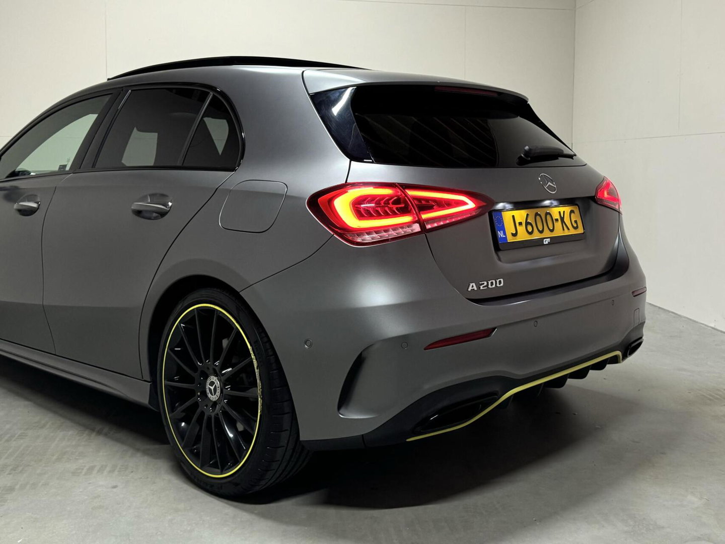 Mercedes-Benz A-Klasse 200 Edition 1 Pano Sfeer Memory Camera