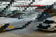 BMW 3 Serie - Touring 330e xDrive | M Sport Pro | ACC | PANO | Trekhaak