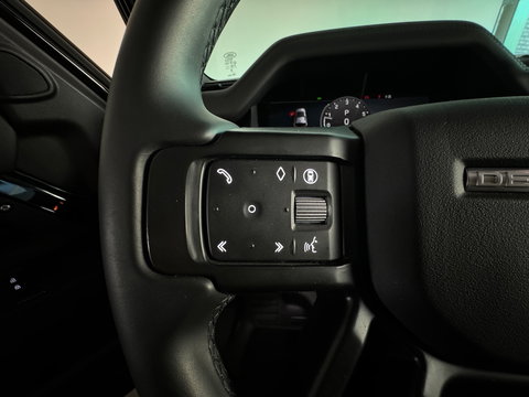 Land Rover Defender 110 2.0 P300e 110 X-Dynamic SE Pano|URBAN
