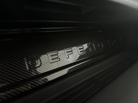 Land Rover Defender 110 2.0 P300e 110 X-Dynamic SE Pano|URBAN