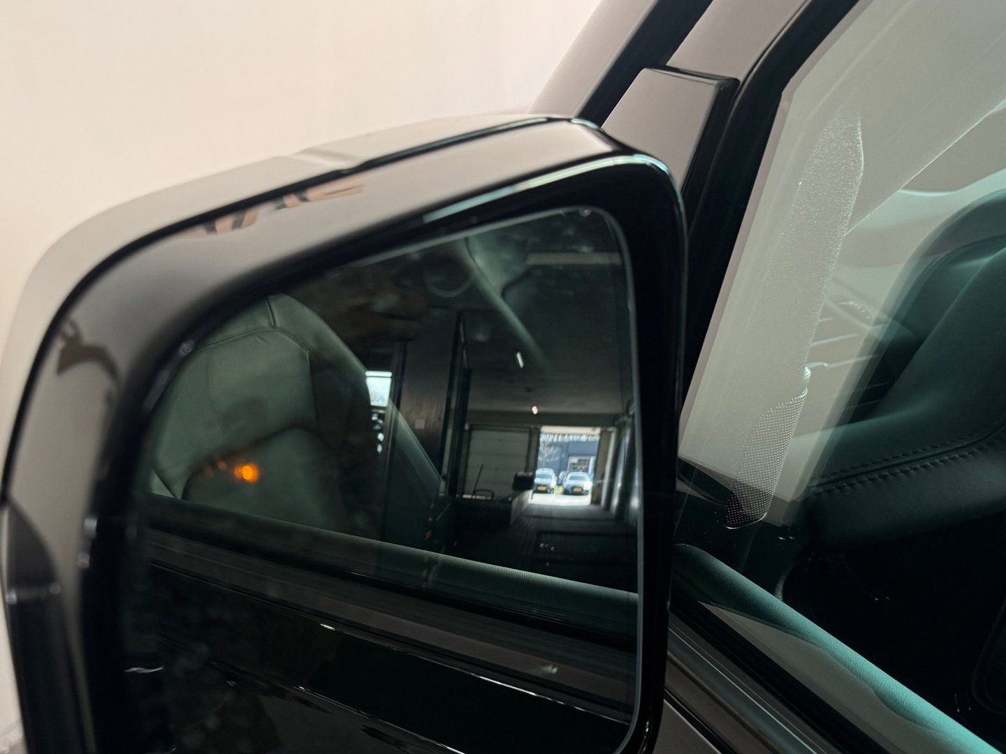 Land Rover Defender 110 2.0 P300e 110 X-Dynamic SE Pano|URBAN