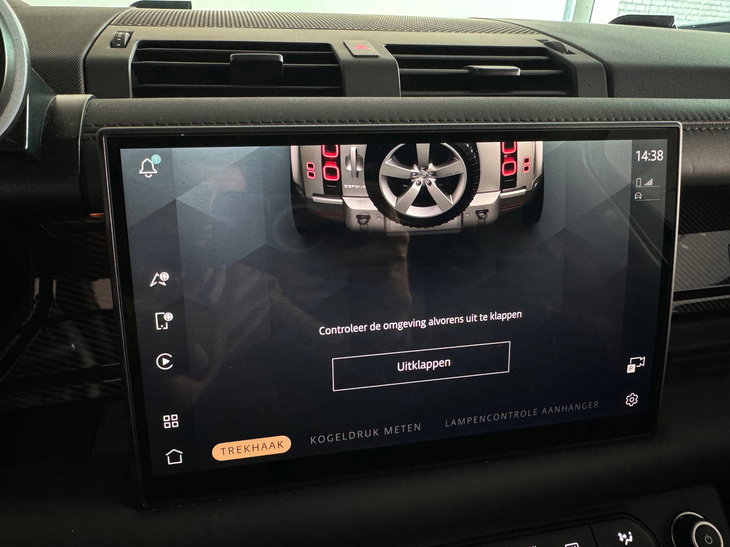 Land Rover Defender 110 2.0 P300e 110 X-Dynamic SE Pano|URBAN