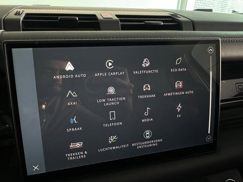 Land Rover Defender 110 2.0 P300e 110 X-Dynamic SE Pano|URBAN