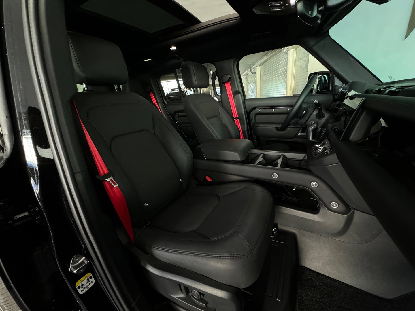 Land Rover Defender 110 2.0 P300e 110 X-Dynamic SE Pano|URBAN