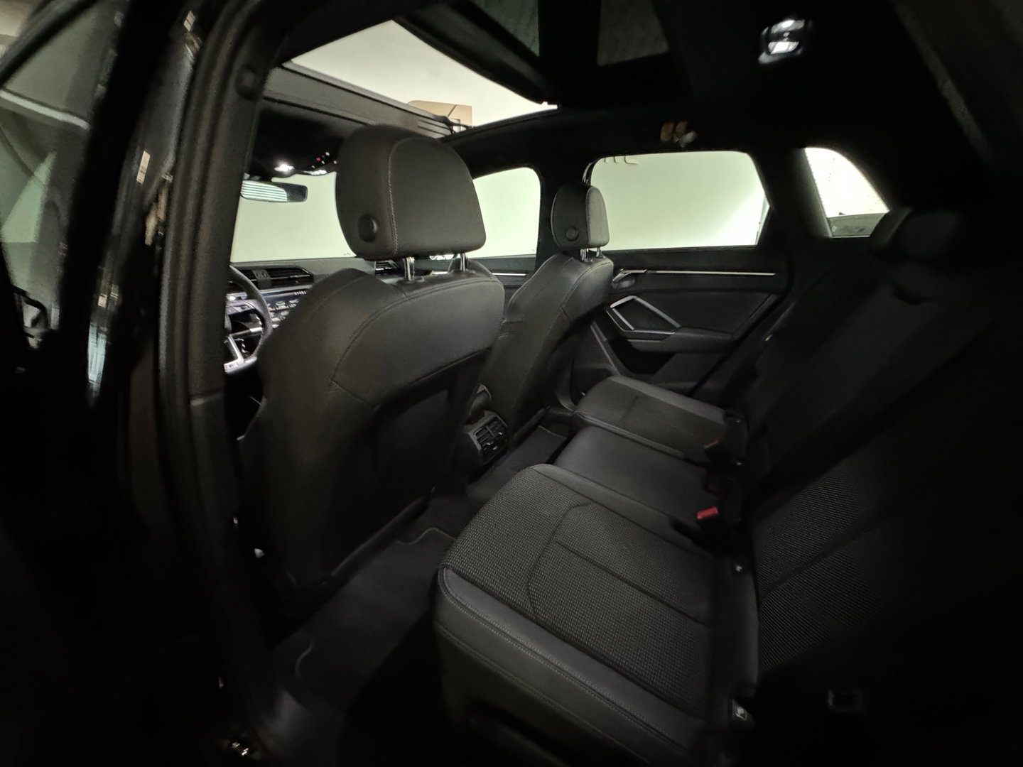 Audi Q3 35 TFSI S Line Pano|Camera|Sfeer|CarPlay|NL Auto|NAP