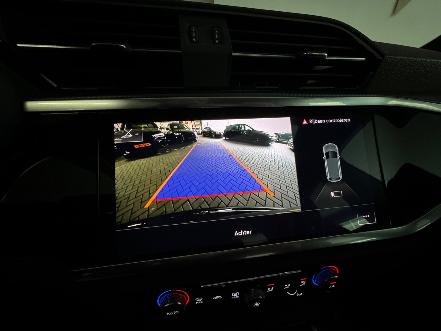 Audi Q3 35 TFSI S Line Pano|Camera|Sfeer|CarPlay|NL Auto|NAP