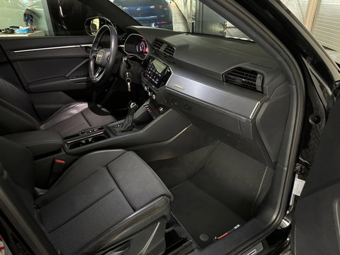 Audi Q3 35 TFSI S Line Pano|Camera|Sfeer|CarPlay|NL Auto|NAP