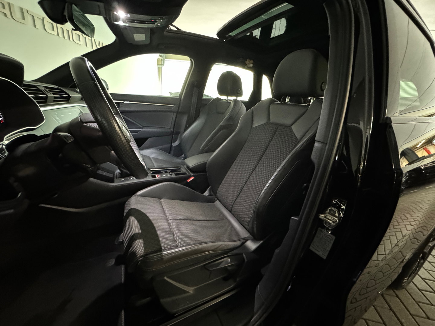 Audi Q3 35 TFSI S Line Pano|Camera|Sfeer|CarPlay|NL Auto|NAP
