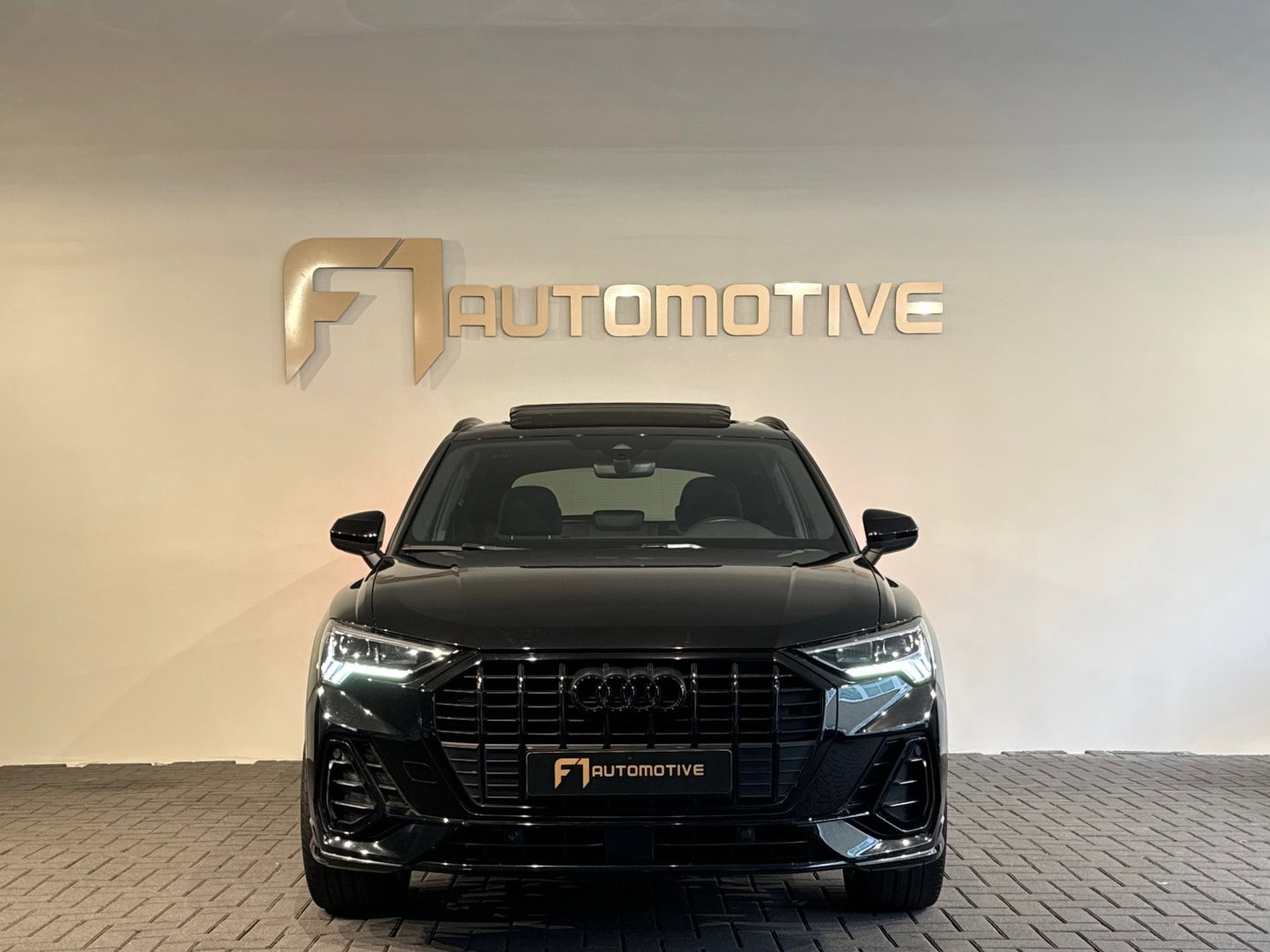 Audi Q3 35 TFSI S Line Pano|Camera|Sfeer|CarPlay|NL Auto|NAP