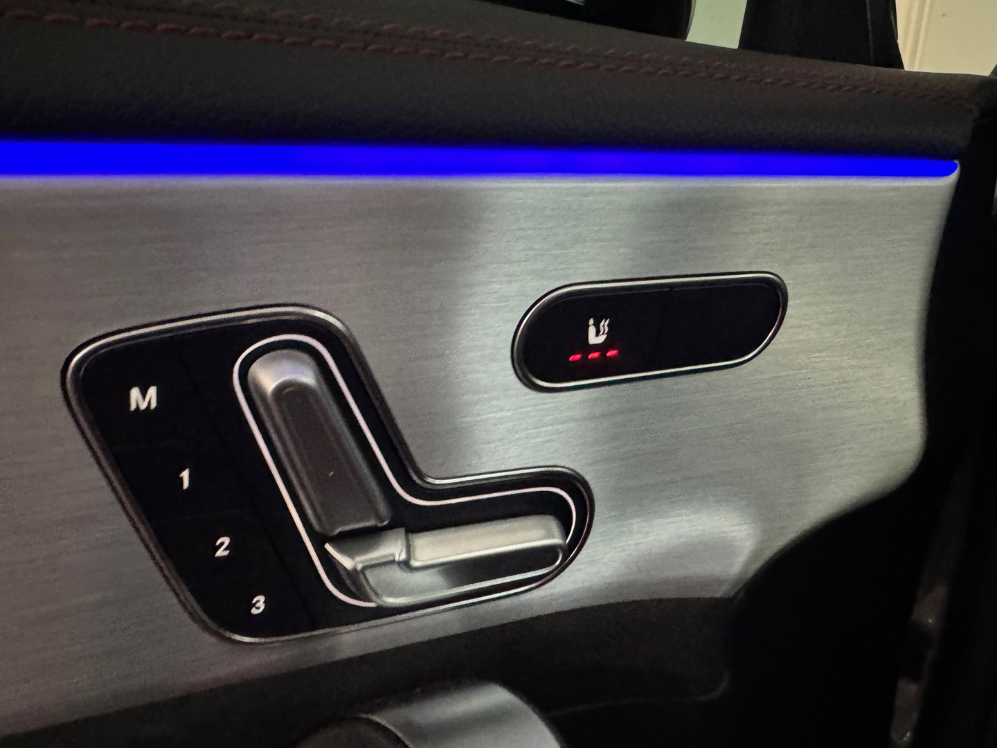 Mercedes-Benz CLA-Klasse 250 4MATIC AMG Premium+ Pano|Memory