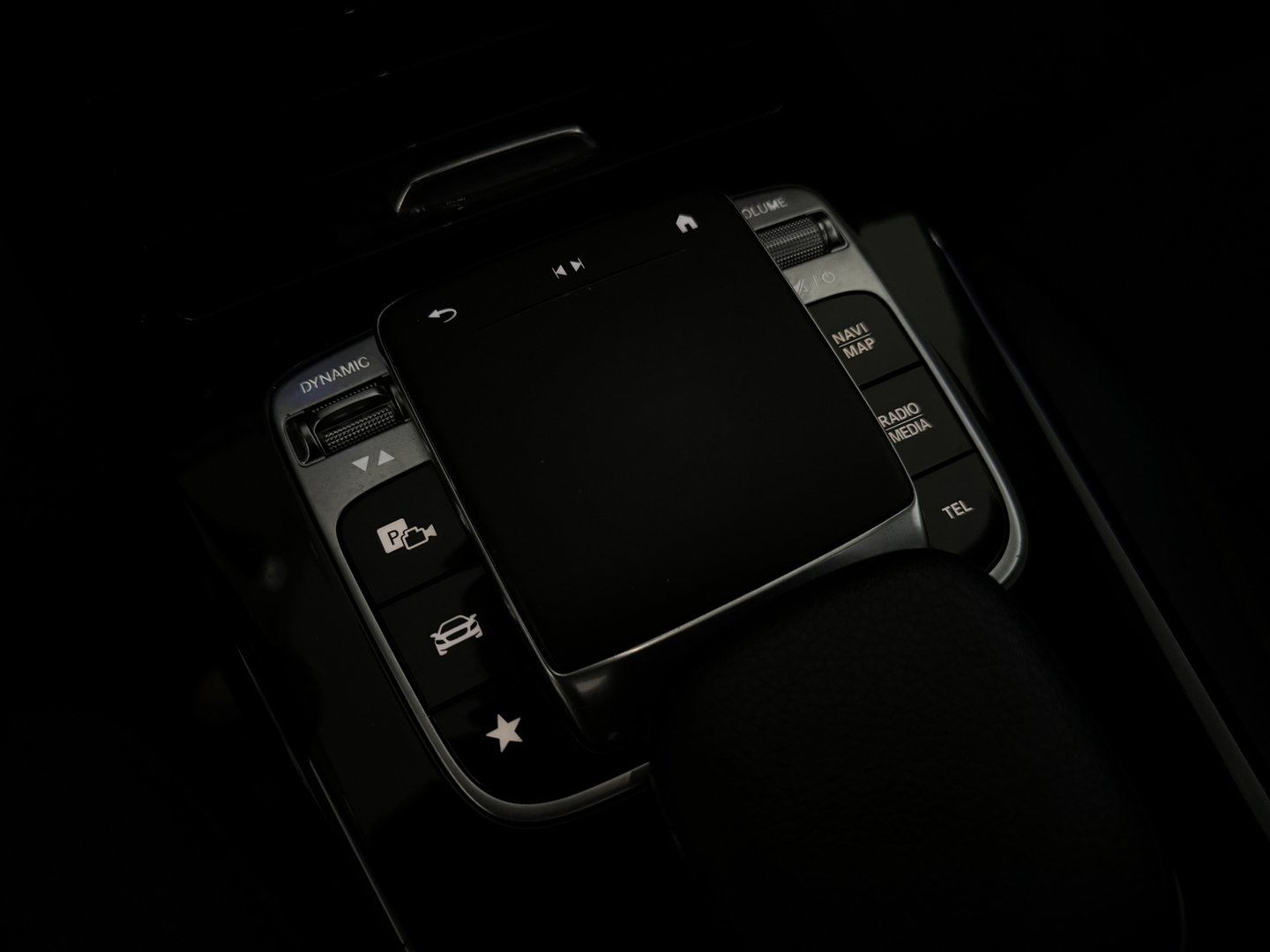 Mercedes-Benz CLA-Klasse 250 4MATIC AMG Premium+ Pano|Memory