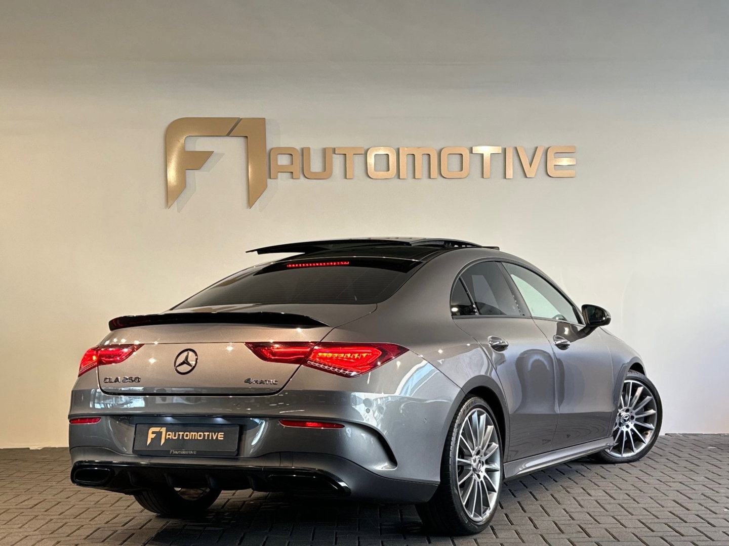 Mercedes-Benz CLA-Klasse 250 4MATIC AMG Premium+ Pano|Memory