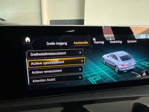 Mercedes-Benz CLA-Klasse 250 4MATIC AMG Premium+ Pano|Memory