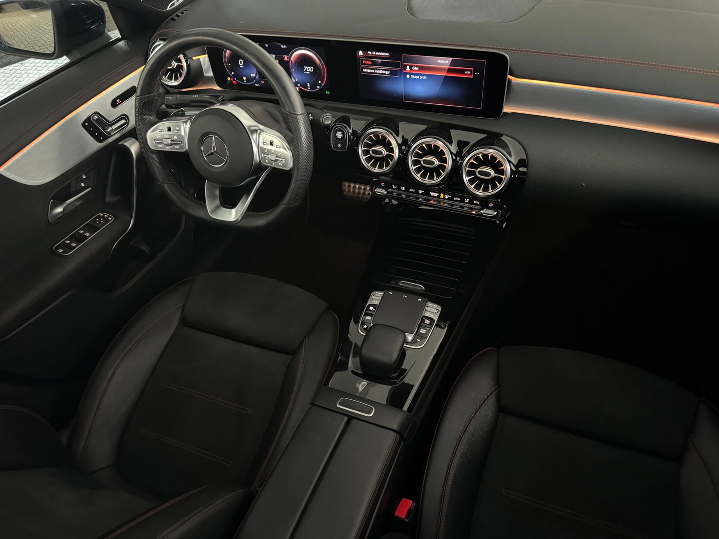 Mercedes-Benz CLA-Klasse 250 4MATIC AMG Premium+ Pano|Memory