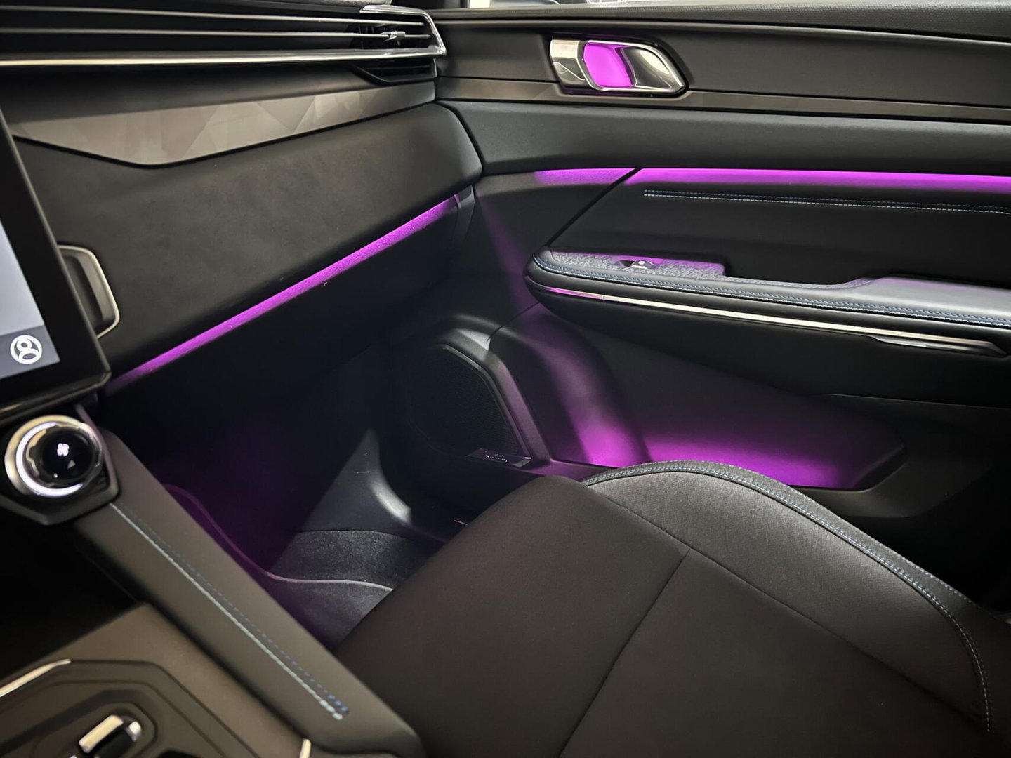 Lynk & Co 01 1.5 Plug-in Black Edition Sfeerver. 360° NAP