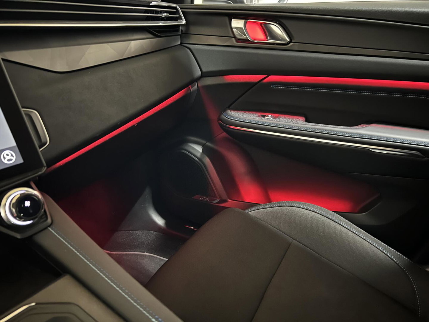 Lynk & Co 01 1.5 Plug-in Black Edition Sfeerver. 360° NAP