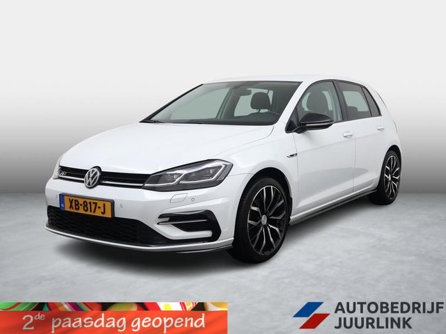 Volkswagen Golf - 1.5 TSI Highline Automaat/R-Line Trekhaak