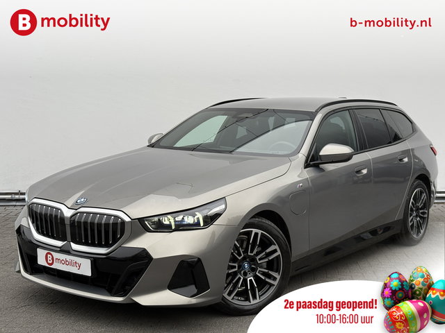 BMW 5 Serie - Touring 530e High Executive M-Sport Adaptive Cruise Control | Adaptieve LED-koplamp | DAB | 360 Camera