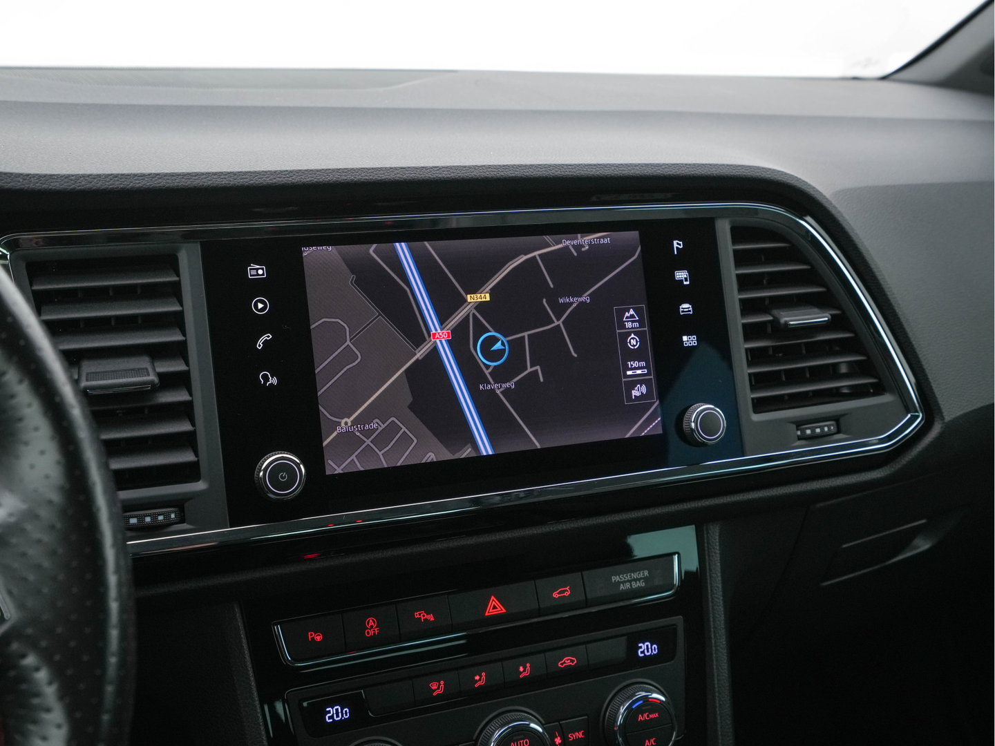 SEAT Ateca 1.5 TSI FR Business Intense (INCL-BTW) *FULL-LED | SPORTSEATS | NAVI-FULLMAP | LEATHER-MICROFIBRE | CAMERA | KEYLESS | DAB+ | CARPLAY | ECC | PDC | CRUISE | TOWBAR | 18''ALU*