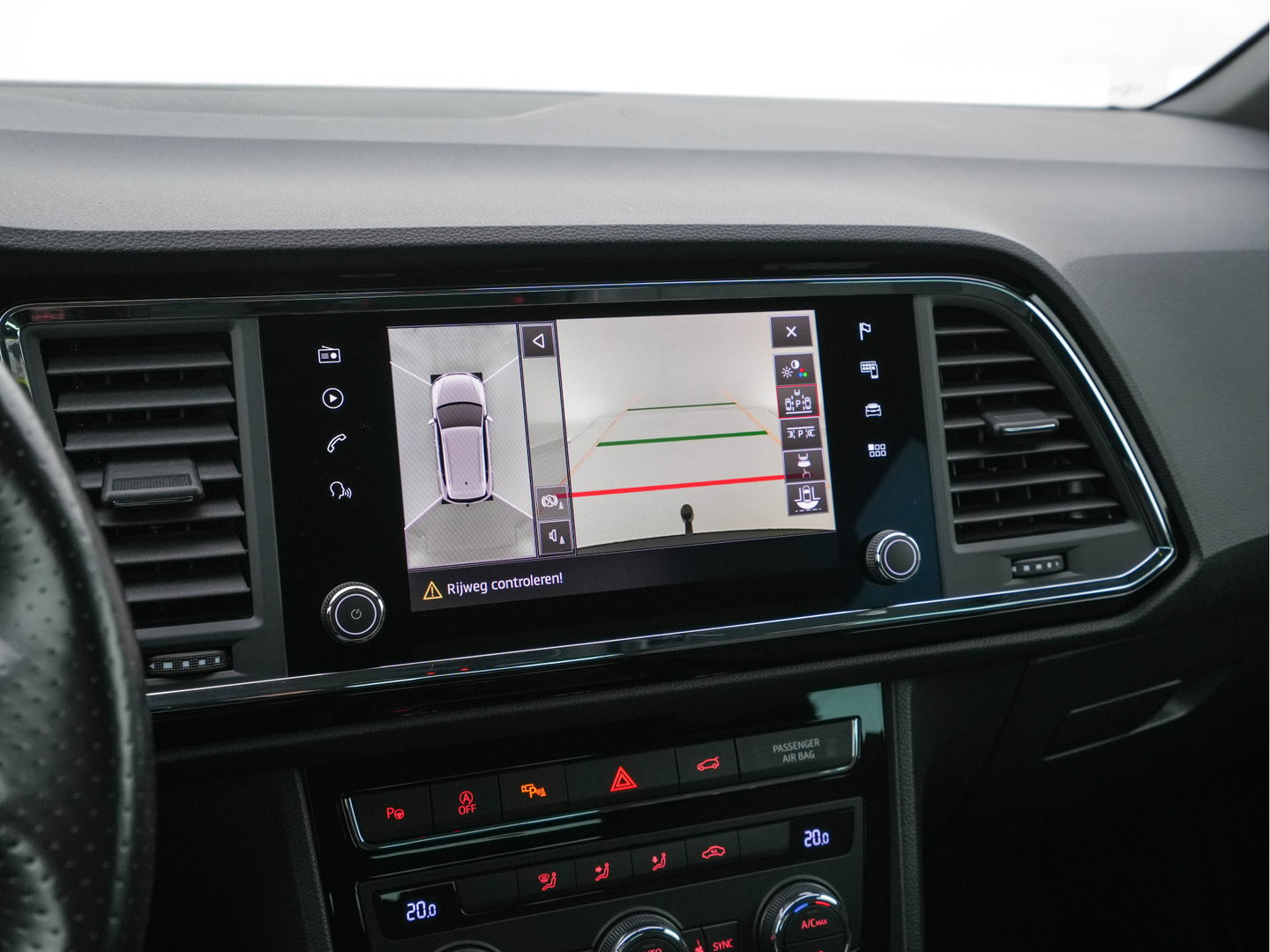 SEAT Ateca 1.5 TSI FR Business Intense (INCL-BTW) *FULL-LED | SPORTSEATS | NAVI-FULLMAP | LEATHER-MICROFIBRE | CAMERA | KEYLESS | DAB+ | CARPLAY | ECC | PDC | CRUISE | TOWBAR | 18''ALU*