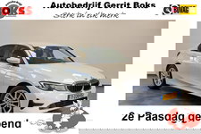 BMW 3 Serie - 318i Executive Navigatie Clima Cruise PDC LM 157 PK! ! 2e Paasdag geopend van 12.00 tot 17:00u !