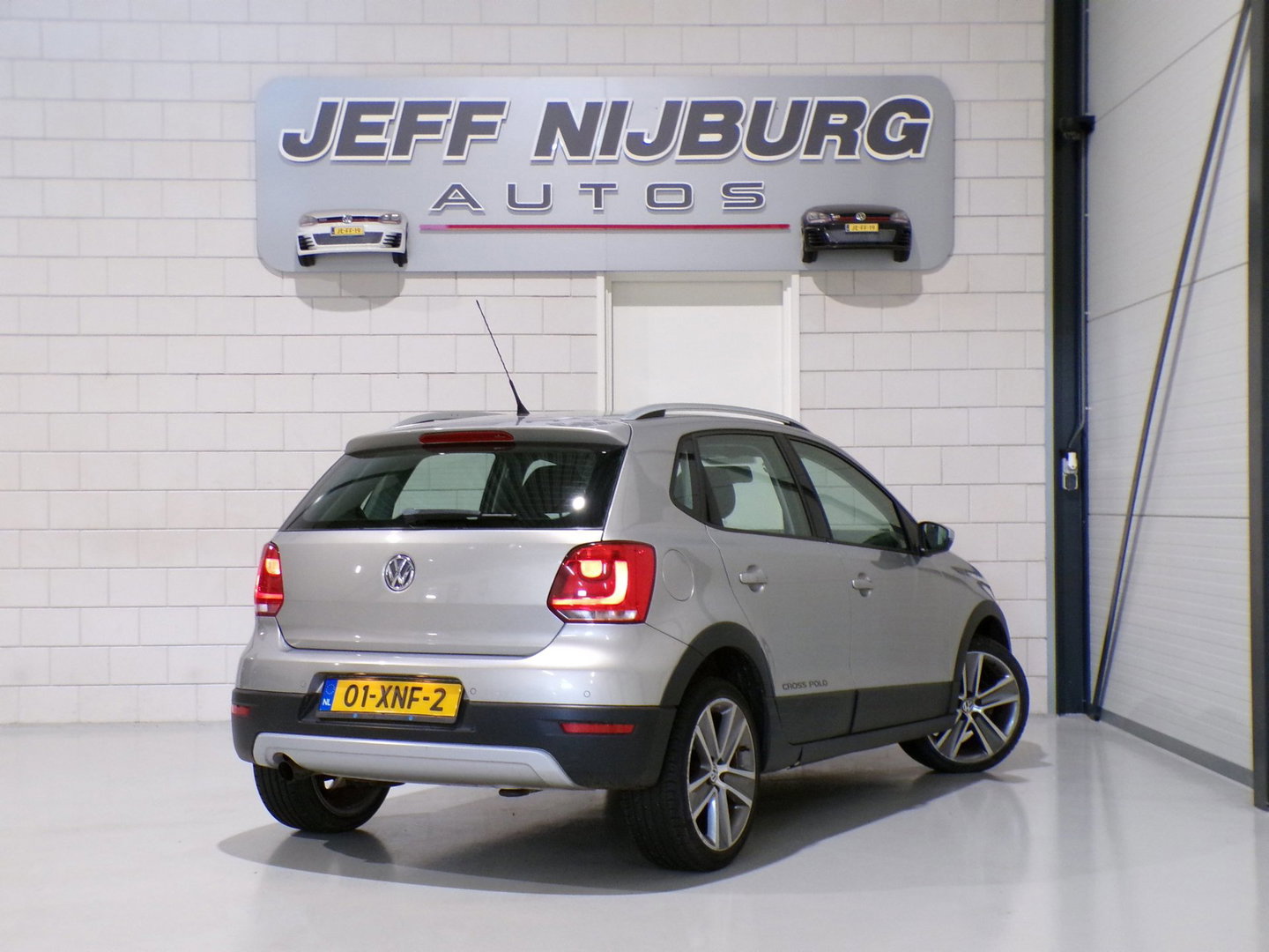 Volkswagen Polo 1.2 TSI Cross "Origineel NL!" Automaat! 1e eigenaar! Uniek! Bluetooth Parkeersensoren Cruise Apple-carplay