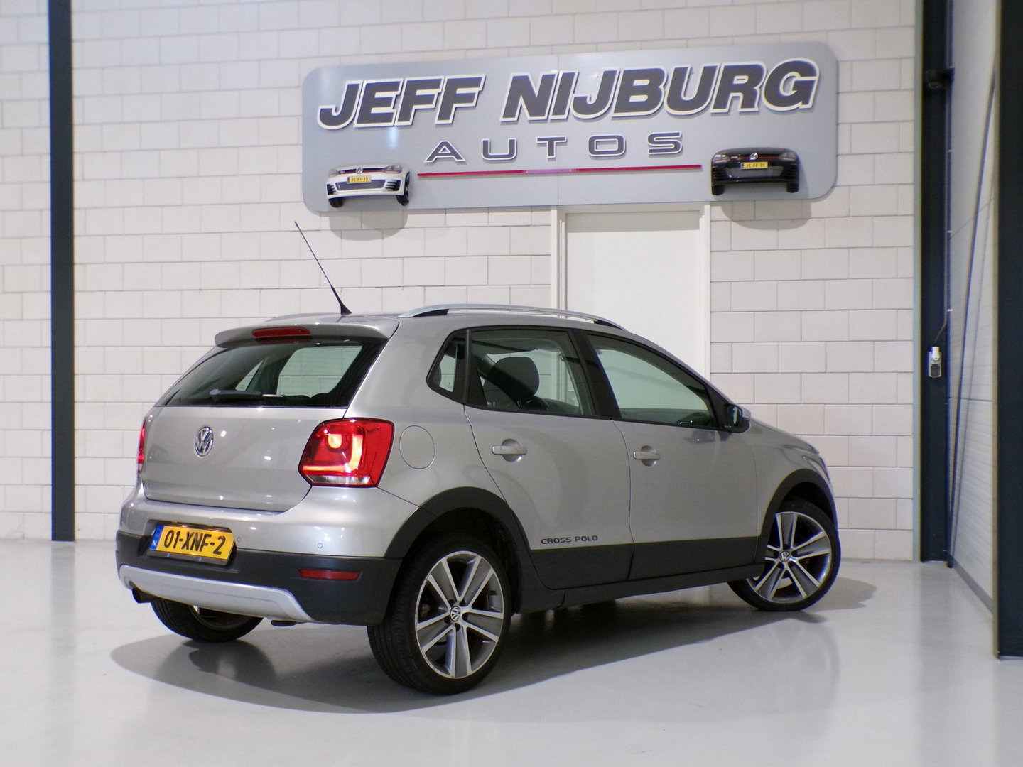 Volkswagen Polo 1.2 TSI Cross "Origineel NL!" Automaat! 1e eigenaar! Uniek! Bluetooth Parkeersensoren Cruise Apple-carplay