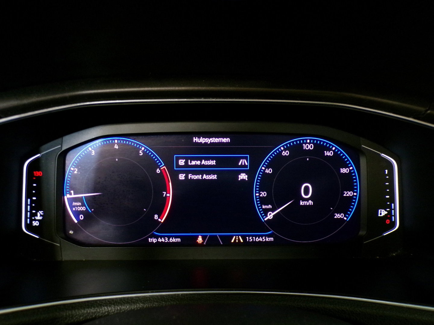 Volkswagen T-Roc 1.0 TSI Style "Origineel NL!" Schuifdak Full-LED Virtual Trekhaak Black-Edition Parkeersensoren Apple-Carplay DAB