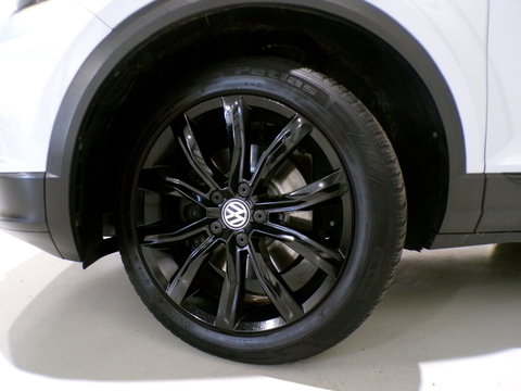 Volkswagen T-Roc 1.0 TSI Style "Origineel NL!" Schuifdak Full-LED Virtual Trekhaak Black-Edition Parkeersensoren Apple-Carplay DAB