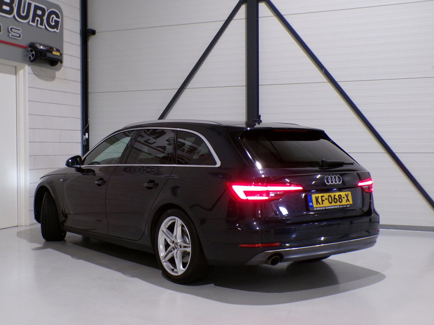 Audi A4 Avant 1.4 TFSI S-Line Edition "Origineel NL!" Automaat! Trekhaak-wegklapbaar Apple-Carplay Full-LED Leer Parkeersensoren