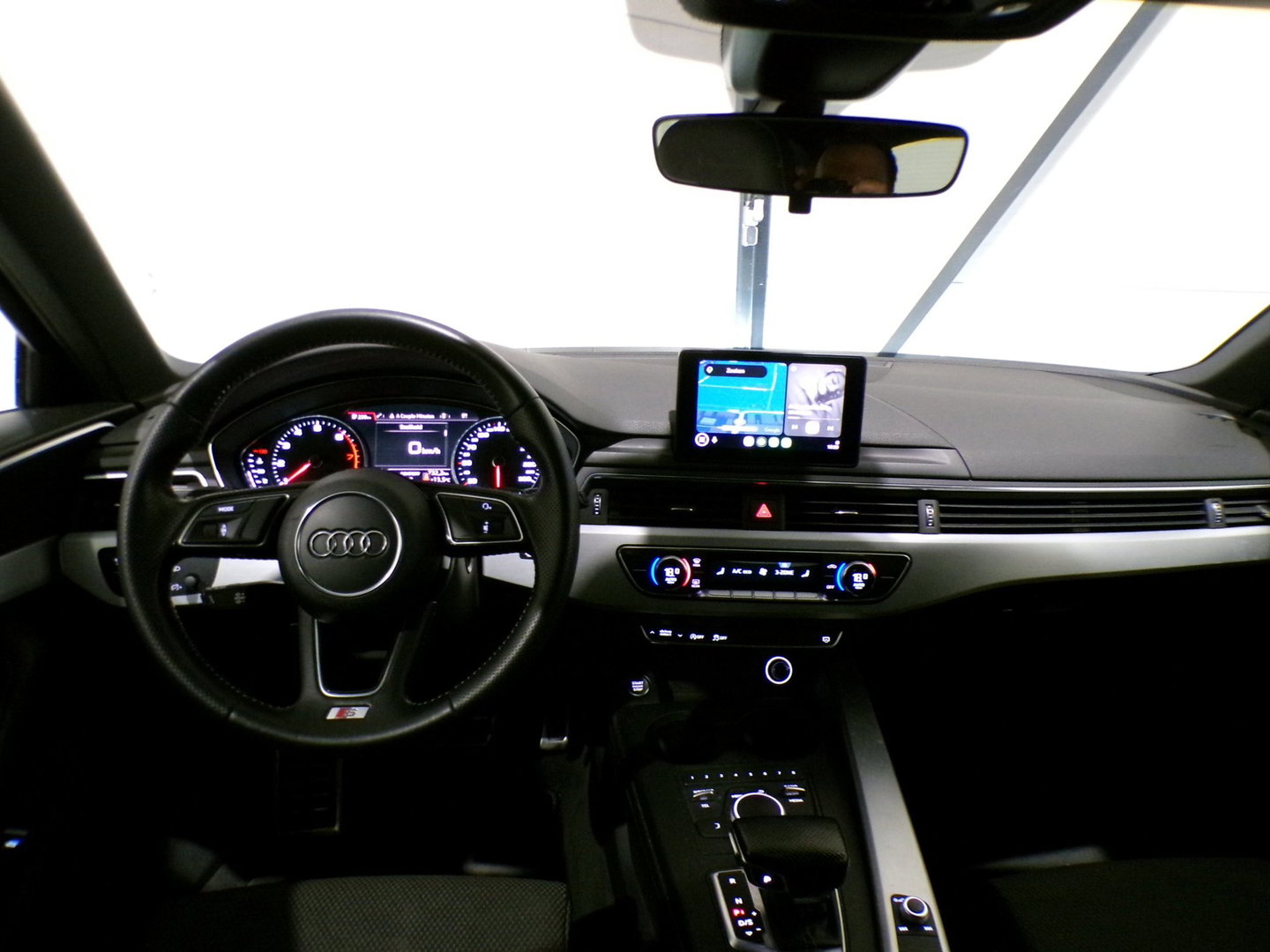 Audi A4 Avant 1.4 TFSI S-Line Edition "Origineel NL!" Automaat! Trekhaak-wegklapbaar Apple-Carplay Full-LED Leer Parkeersensoren