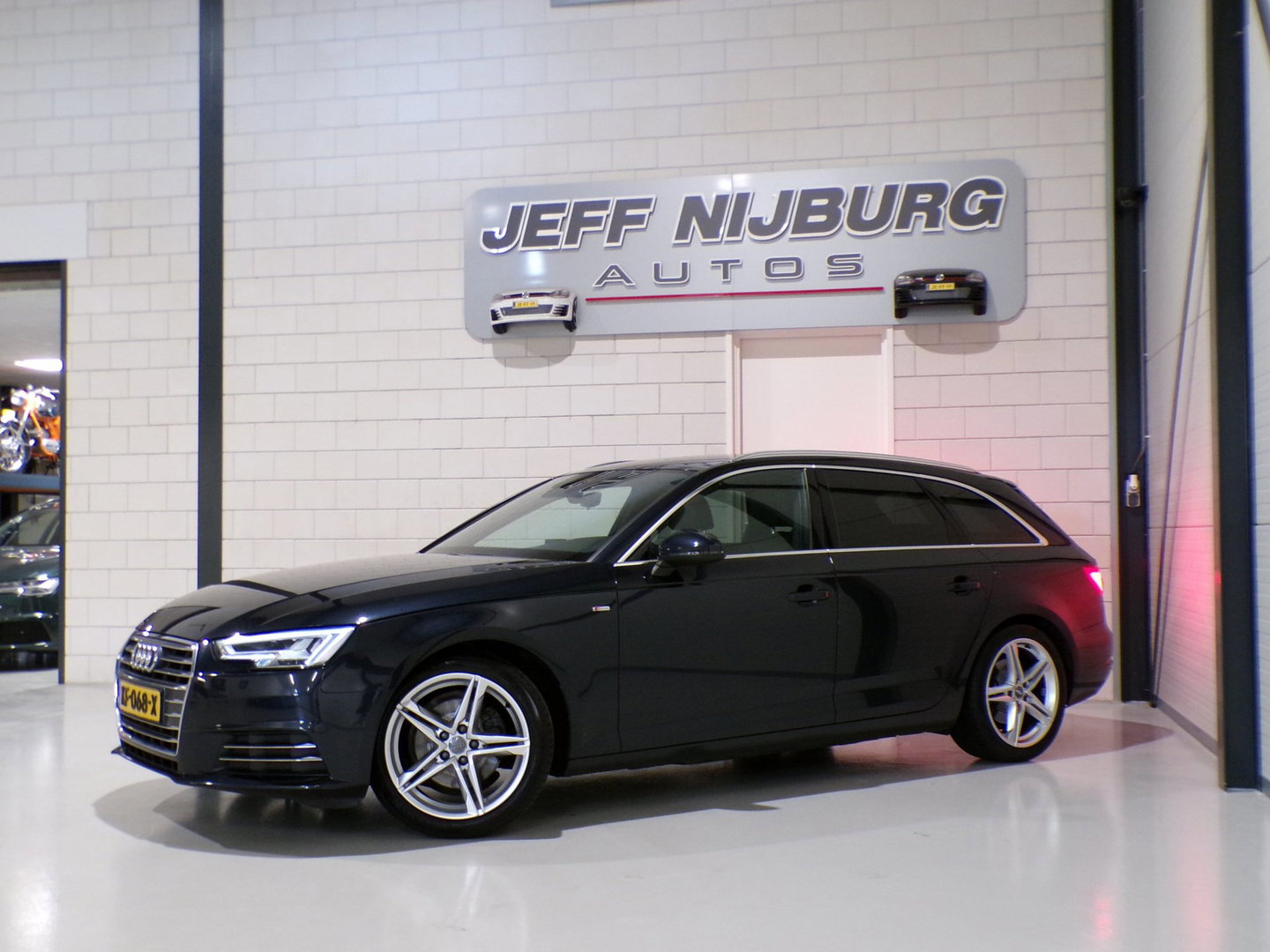 Audi A4 Avant 1.4 TFSI S-Line Edition "Origineel NL!" Automaat! Trekhaak-wegklapbaar Apple-Carplay Full-LED Leer Parkeersensoren