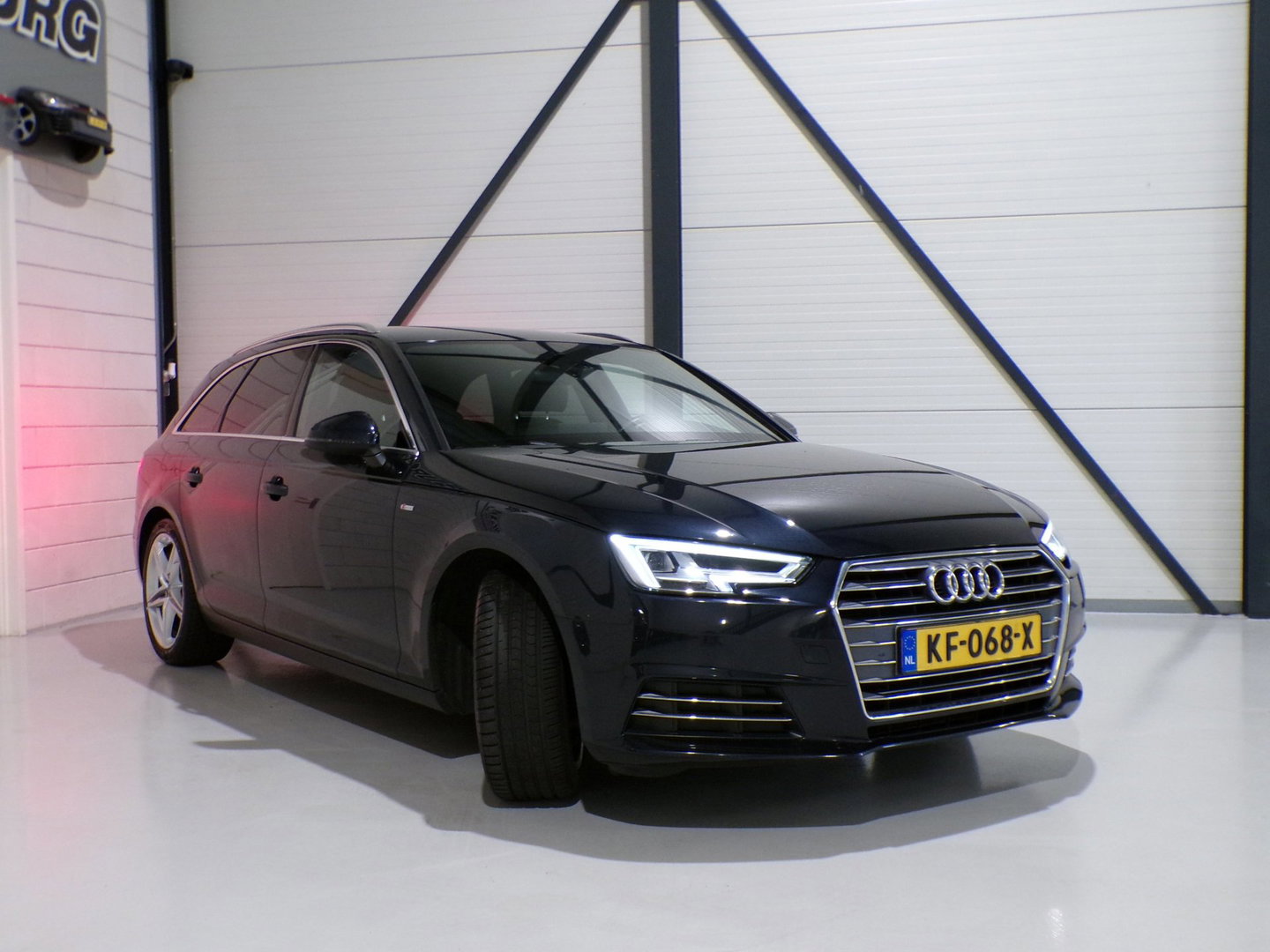Audi A4 Avant 1.4 TFSI S-Line Edition "Origineel NL!" Automaat! Trekhaak-wegklapbaar Apple-Carplay Full-LED Leer Parkeersensoren