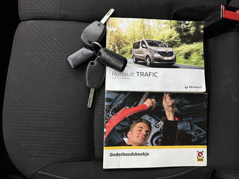 Renault Trafic 1.6 dCi T29 L2H1 DC Comfort Energy *DUBBELCABINE | AIRCO | CRUISE | PDC | DUBBELE-SCHUIFDEUR | COMFORT-SEATS | PRIVACY-GLASS | 17''ALU | TOWBAR*