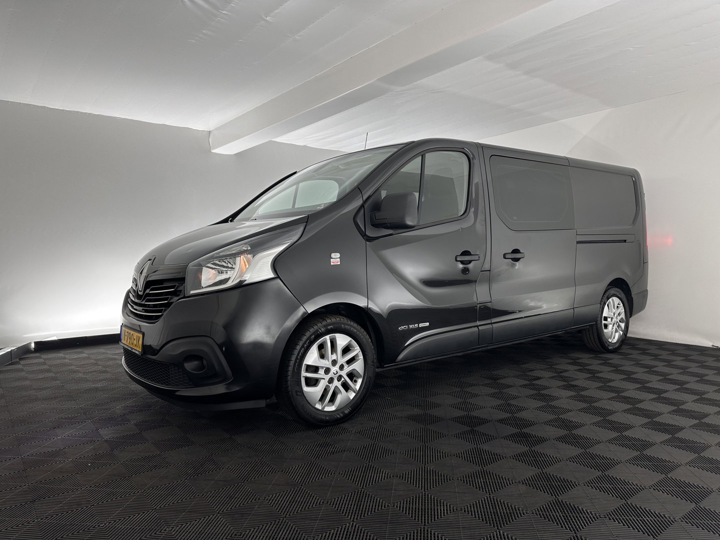 Renault Trafic 1.6 dCi T29 L2H1 DC Comfort Energy *DUBBELCABINE | AIRCO | CRUISE | PDC | DUBBELE-SCHUIFDEUR | COMFORT-SEATS | PRIVACY-GLASS | 17''ALU | TOWBAR*