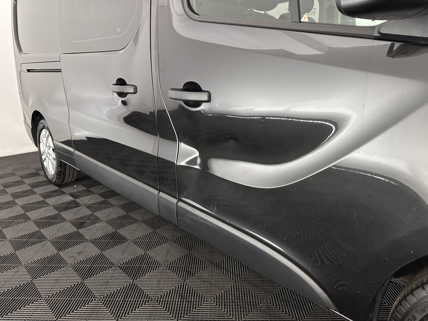 Renault Trafic 1.6 dCi T29 L2H1 DC Comfort Energy *DUBBELCABINE | AIRCO | CRUISE | PDC | DUBBELE-SCHUIFDEUR | COMFORT-SEATS | PRIVACY-GLASS | 17''ALU | TOWBAR*