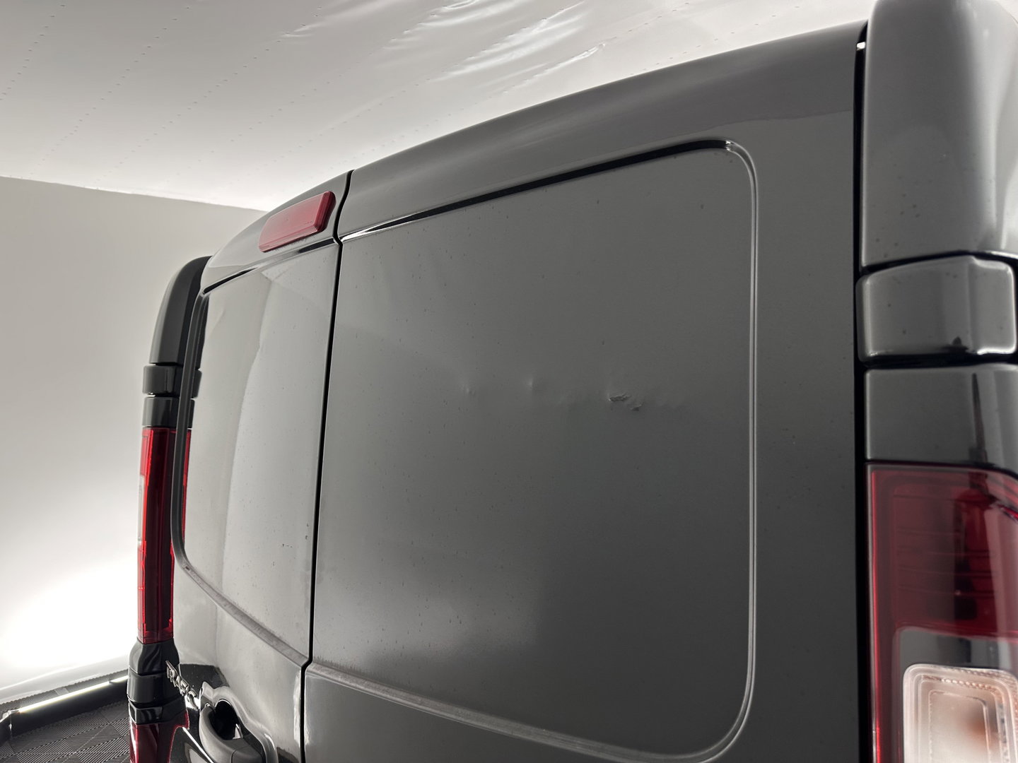 Renault Trafic 1.6 dCi T29 L2H1 DC Comfort Energy *DUBBELCABINE | AIRCO | CRUISE | PDC | DUBBELE-SCHUIFDEUR | COMFORT-SEATS | PRIVACY-GLASS | 17''ALU | TOWBAR*