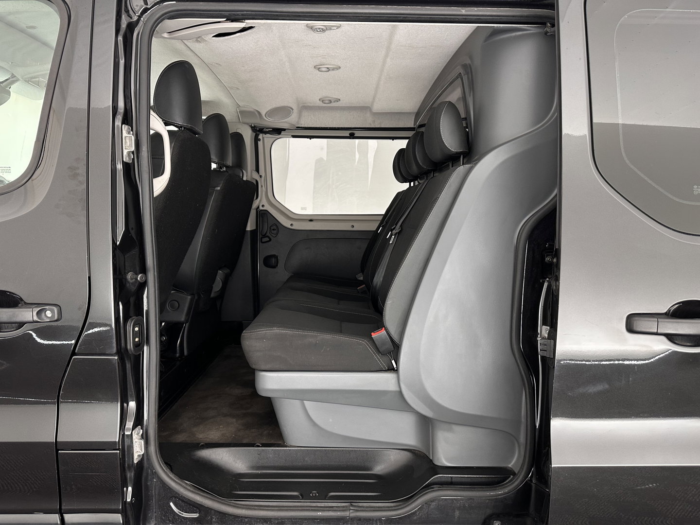 Renault Trafic 1.6 dCi T29 L2H1 DC Comfort Energy *DUBBELCABINE | AIRCO | CRUISE | PDC | DUBBELE-SCHUIFDEUR | COMFORT-SEATS | PRIVACY-GLASS | 17''ALU | TOWBAR*