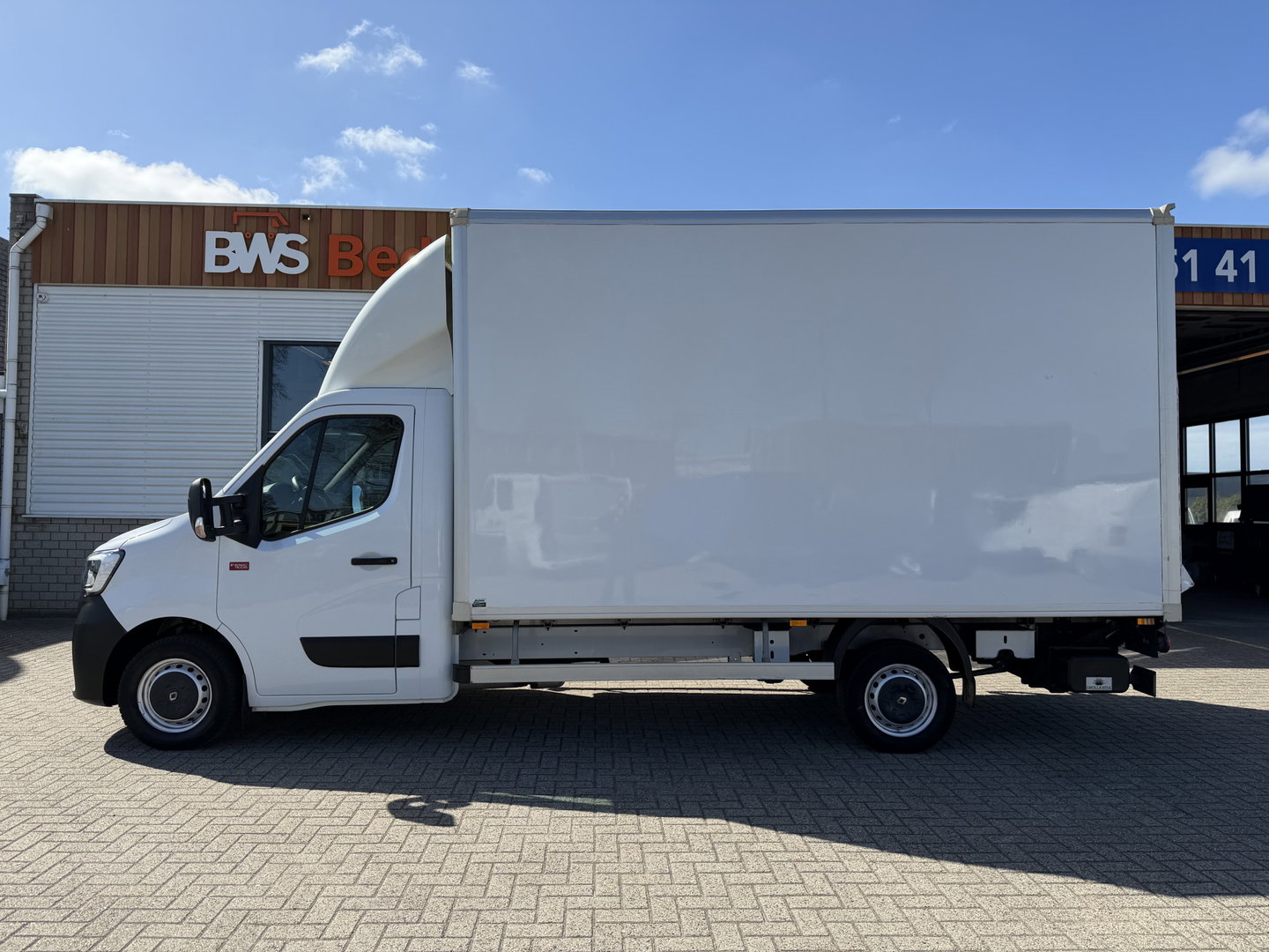 Renault Master T35 2.3 dCi 145pk L3 Energy EURO 6 / bakwagen met Dhollandia laadklep 1000 kg! / vaste prijs rijklaar € 27.850 ex btw / lease vanaf € 455 / 420 cm L x 214 cm B x 230 cm H