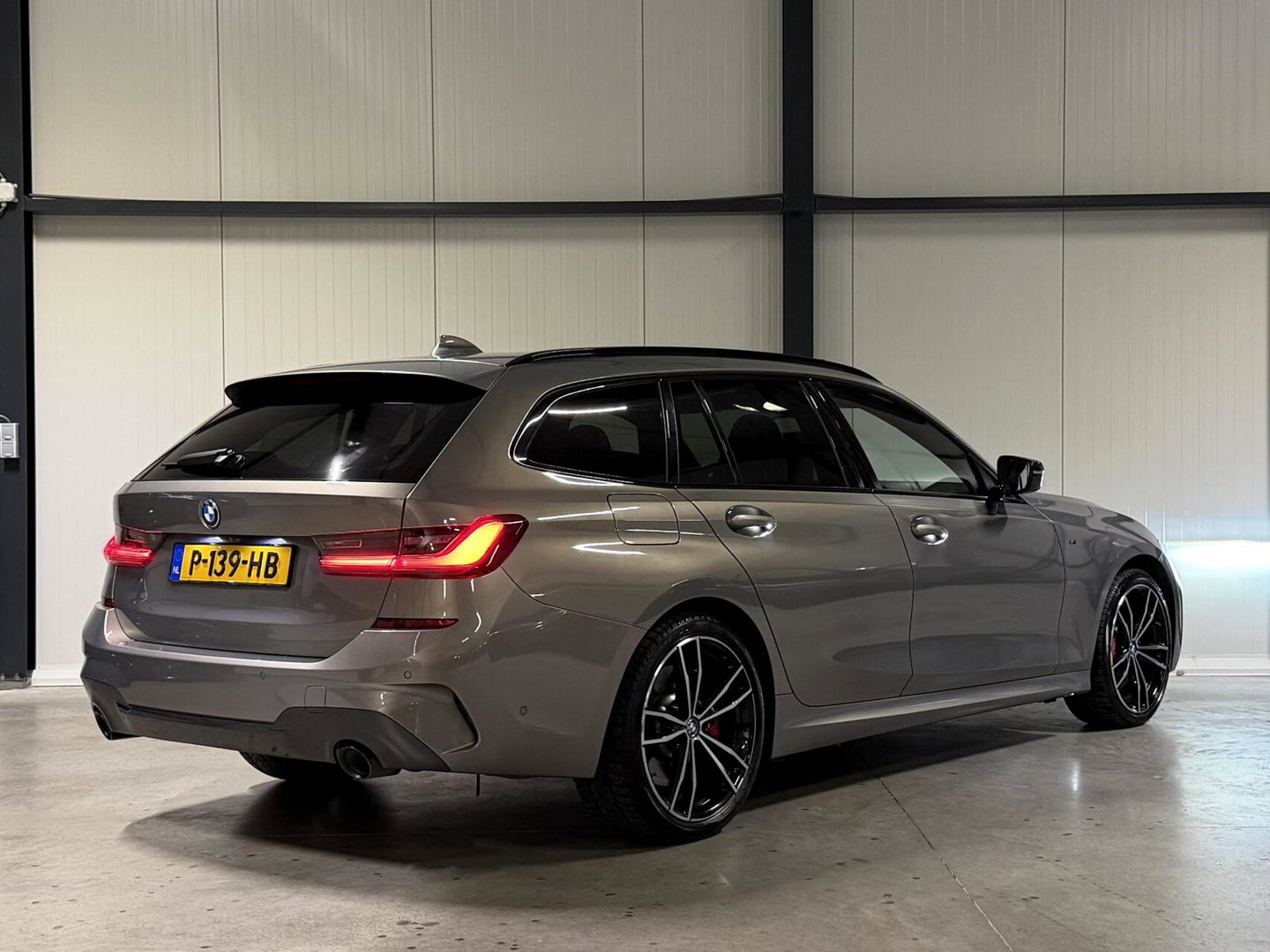 BMW 3 Serie Touring 330e High Executive M-sport Pano Memory