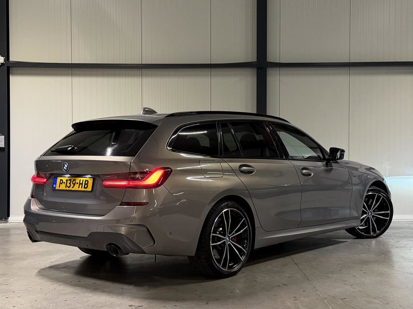 BMW 3 Serie Touring 330e High Executive M-sport Pano Memory