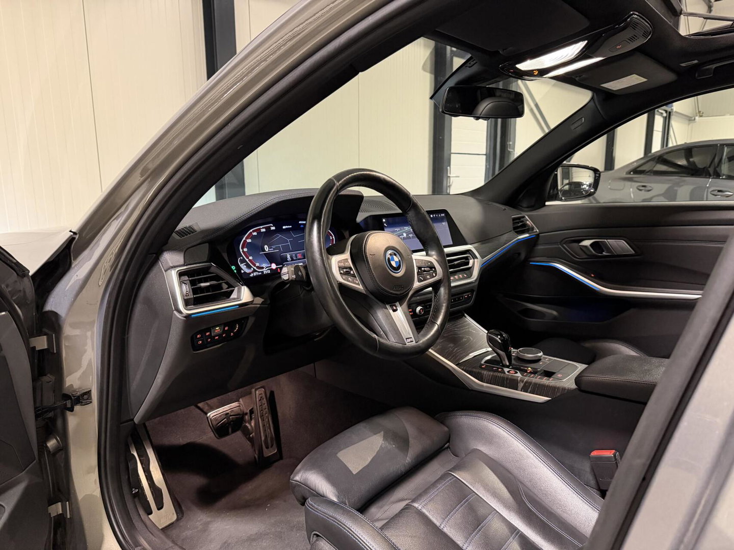 BMW 3 Serie Touring 330e High Executive M-sport Pano Memory