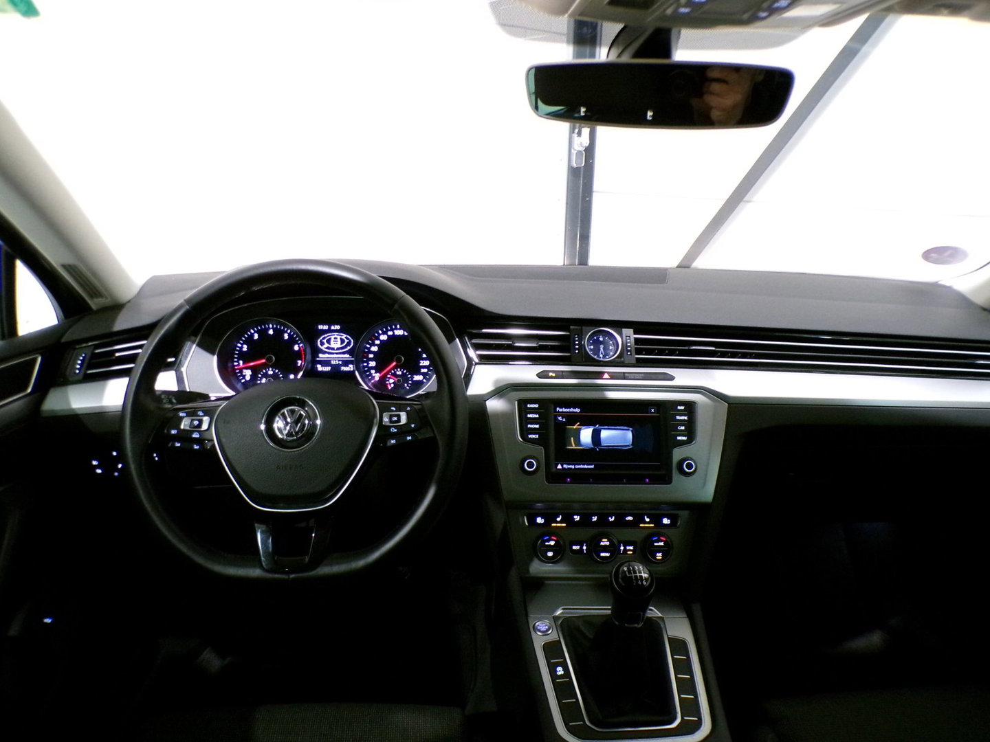 Volkswagen Passat Variant 1.4 TSI ACT Highline 150PK Stoelverwarming Keyless Parkeersensoren Comfort-stoel Navigatie Garantie