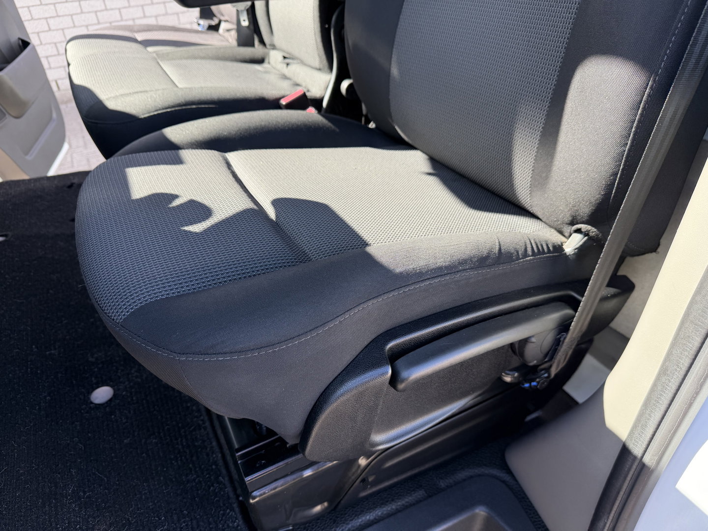 Renault Master T35 2.3 dCi 145pk L3 Energy EURO 6 / bakwagen met Dhollandia laadklep 1000 kg! / vaste prijs rijklaar € 27.850 ex btw / lease vanaf € 455 / 420 cm L x 214 cm B x 230 cm H