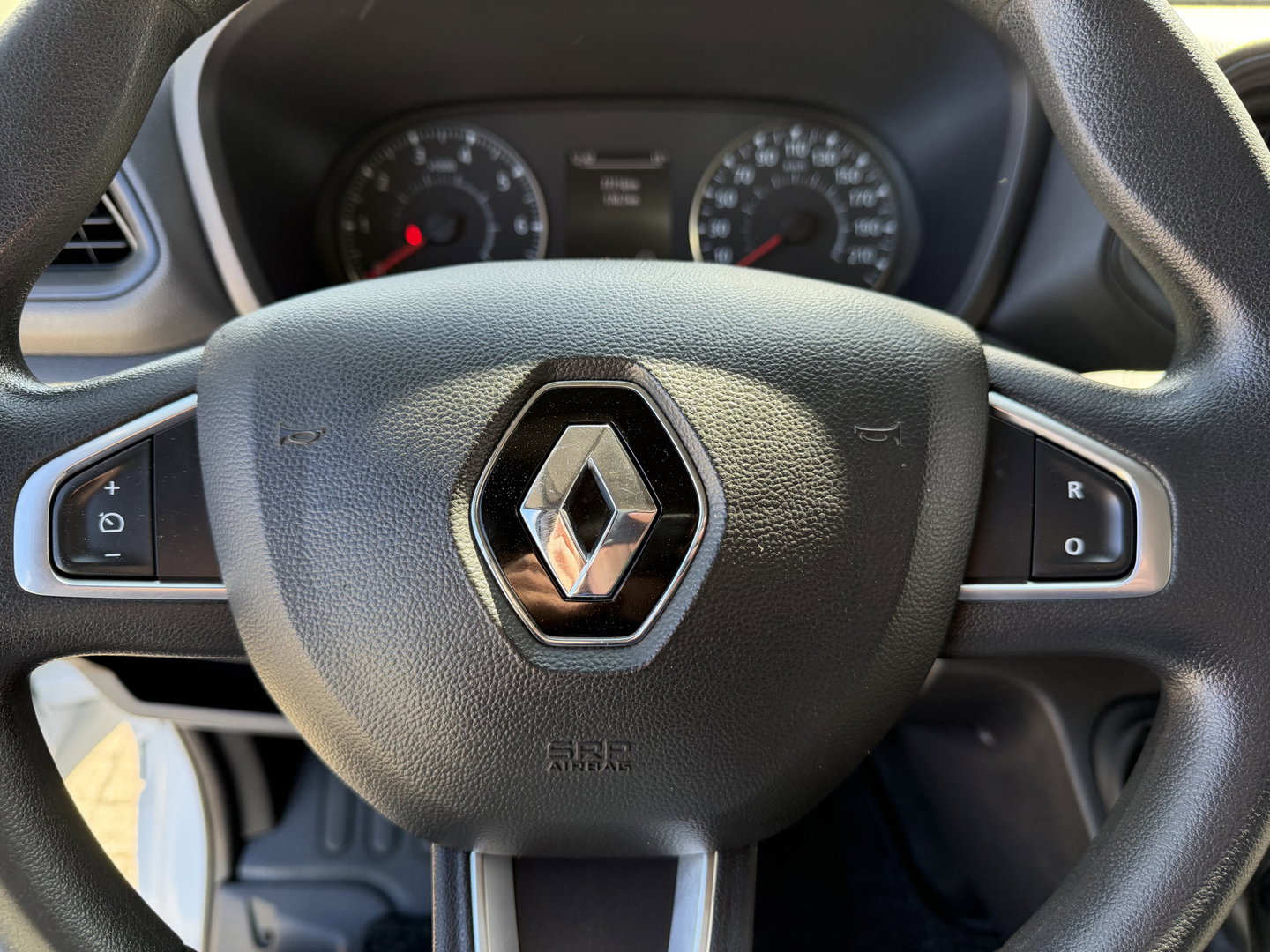 Renault Master T35 2.3 dCi 145pk L3 Energy EURO 6 / bakwagen met Dhollandia laadklep 1000 kg! / vaste prijs rijklaar € 27.850 ex btw / lease vanaf € 455 / 420 cm L x 214 cm B x 230 cm H