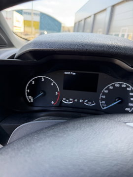 Ford Transit Connect 1.5 EcoBlue 100pk L2 Trend HP / vaste prijs rijklaar € 12.950 ex btw / lease vanaf € 218 / euro 6 / bpm vrij / airco / cruise / trekhaak / ingerichte laadruimte