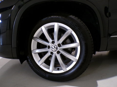 Volkswagen Tiguan 1.4 TSI 150PK R-Line Edition "Automaat" Apple-carplay Trekhaak Stoelverwarming Parkeersensoren Navigatie Keyless