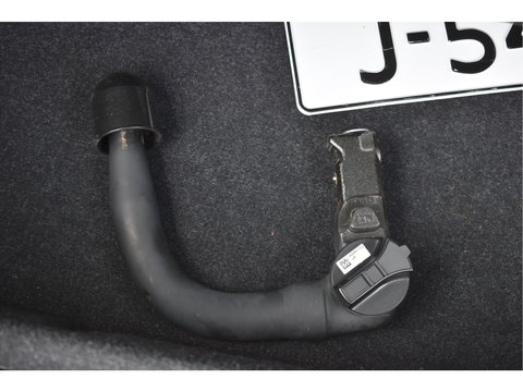 BMW X1 sDrive20i VDL Nedcar Edition 192 PK | NL-Auto | HUD | Pano.dak | DAB | Afn.trekhaak | Camera | Vol | Unieke km.stand