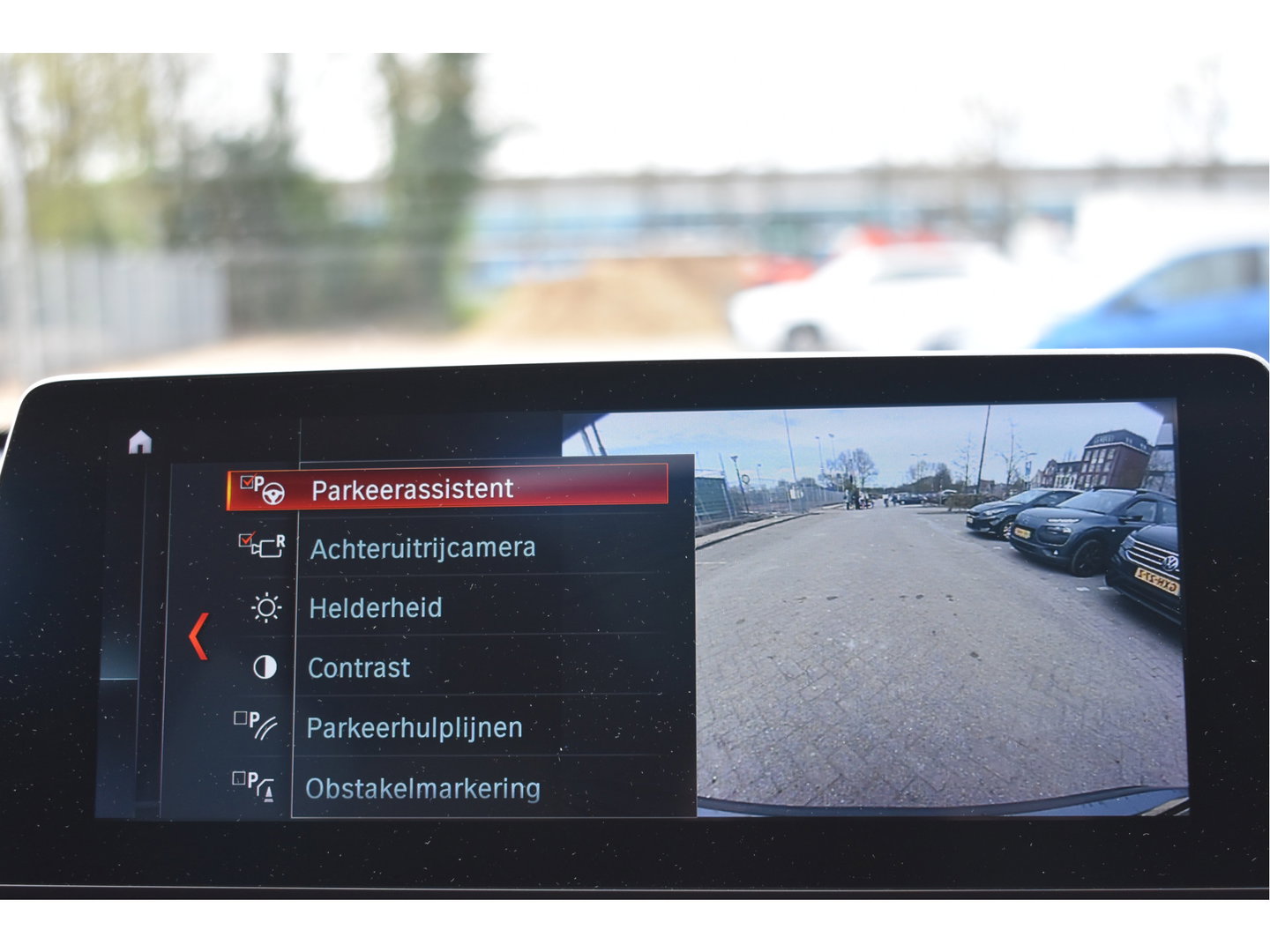 BMW X1 sDrive20i VDL Nedcar Edition 192 PK | NL-Auto | HUD | Pano.dak | DAB | Afn.trekhaak | Camera | Vol | Unieke km.stand