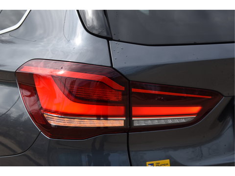 BMW X1 sDrive20i VDL Nedcar Edition 192 PK | NL-Auto | HUD | Pano.dak | DAB | Afn.trekhaak | Camera | Vol | Unieke km.stand